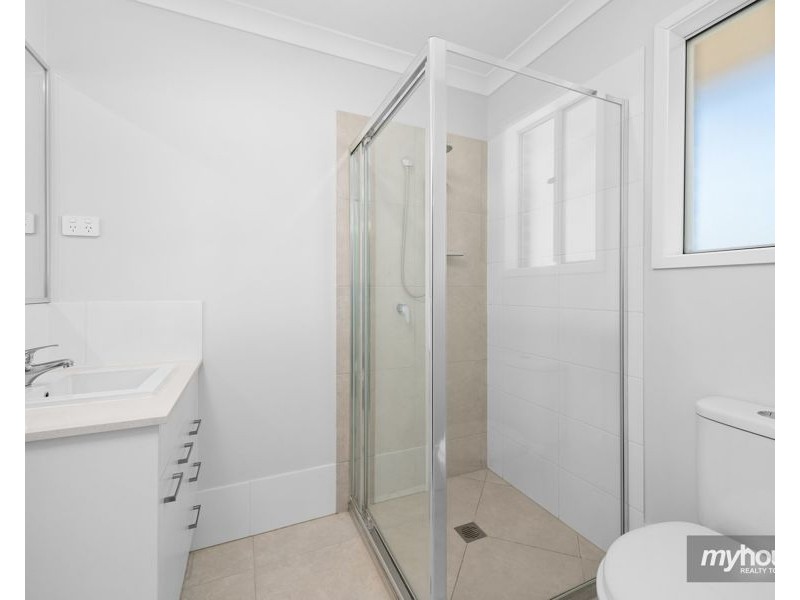 2/10 Trevatt Street, Westbrook QLD 4350