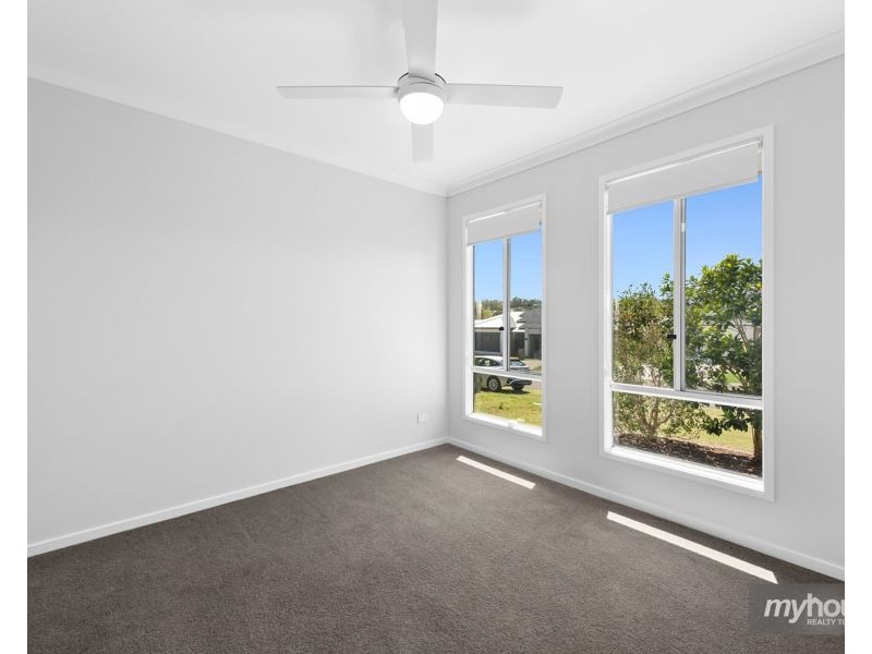 2/10 Trevatt Street, Westbrook QLD 4350