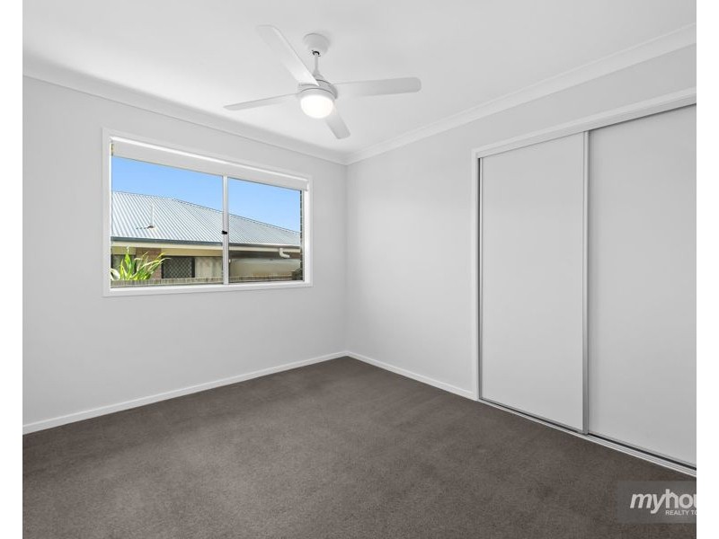 2/10 Trevatt Street, Westbrook QLD 4350