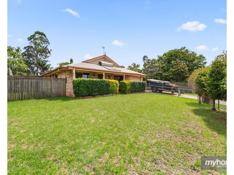 8 Bushnell Court, Rockville QLD 4350