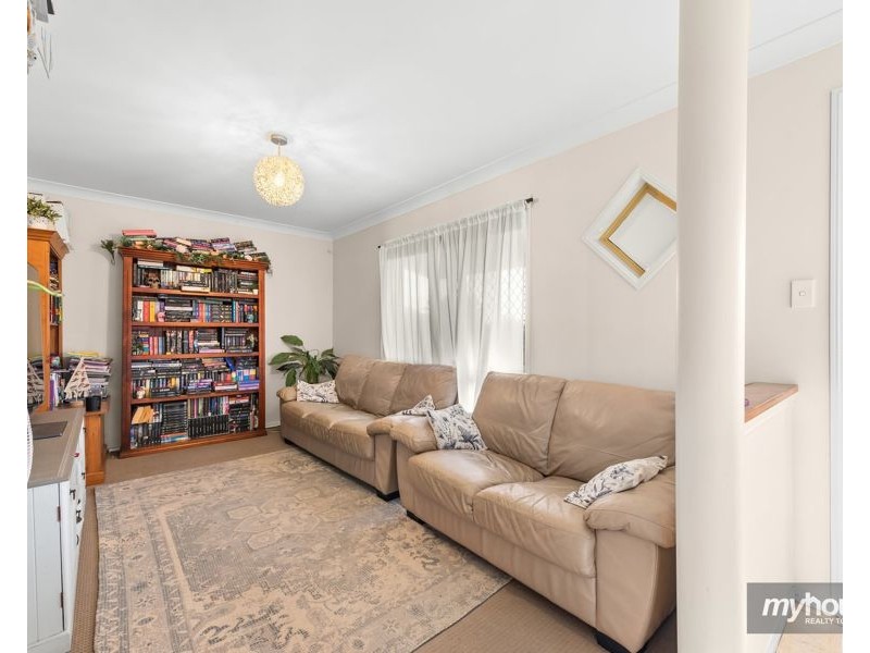 8 Bushnell Court, Rockville QLD 4350