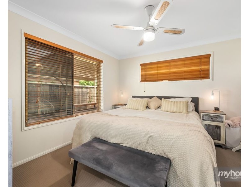 8 Bushnell Court, Rockville QLD 4350