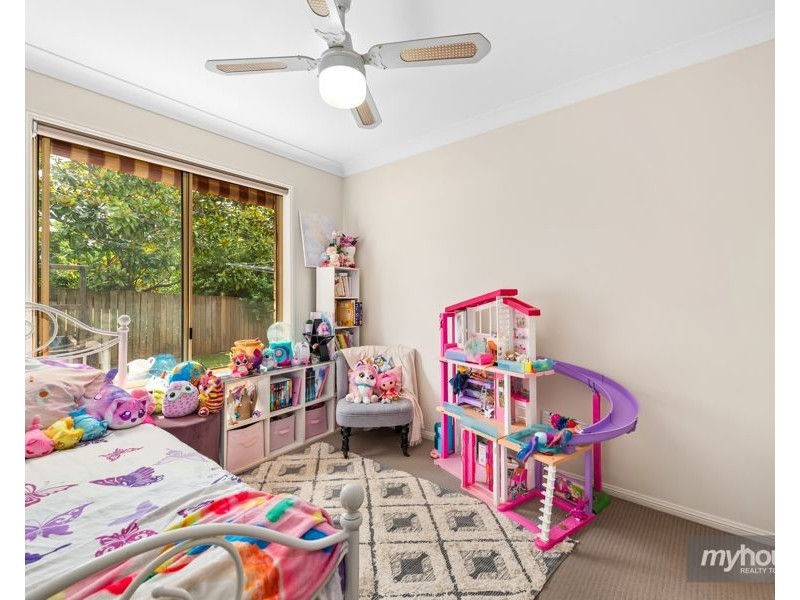 8 Bushnell Court, Rockville QLD 4350