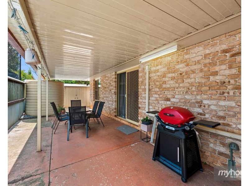 8 Bushnell Court, Rockville QLD 4350