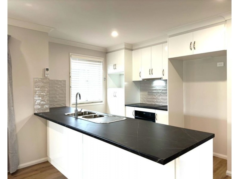 1/100 Polzin Road, Highfields QLD 4352