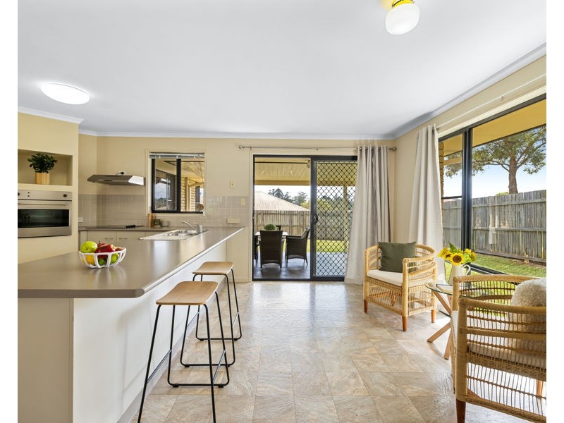 24 Willowburn Drive, Rockville QLD 4350
