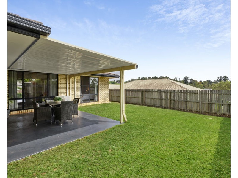 24 Willowburn Drive, Rockville QLD 4350
