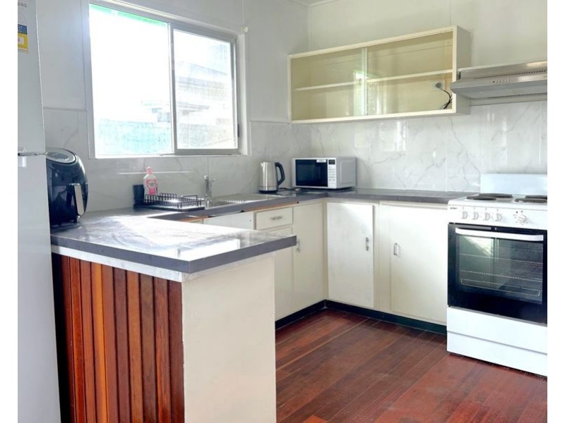 8 Ranfurly Street, Newtown QLD 4350