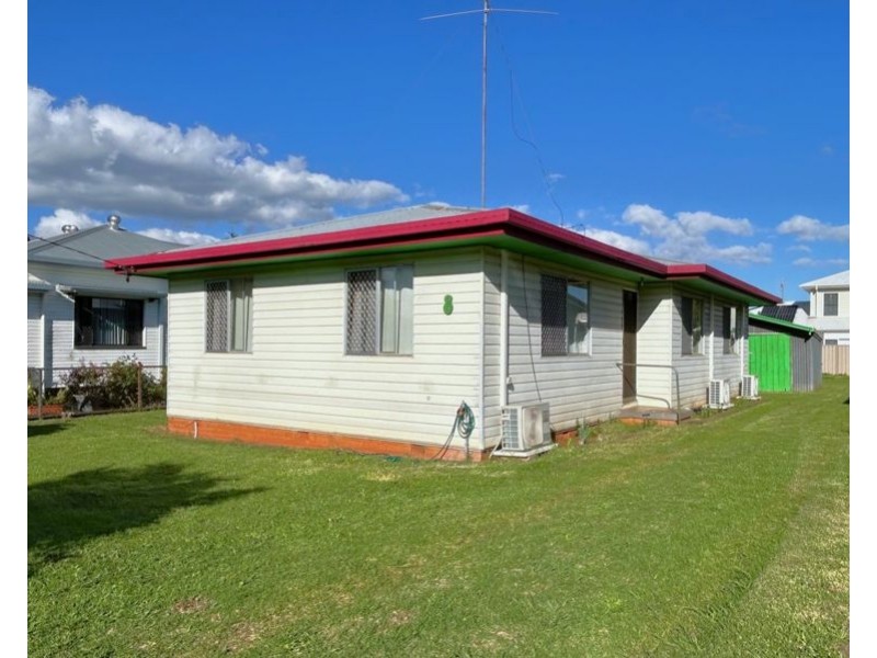 8 Ranfurly Street, Newtown QLD 4350
