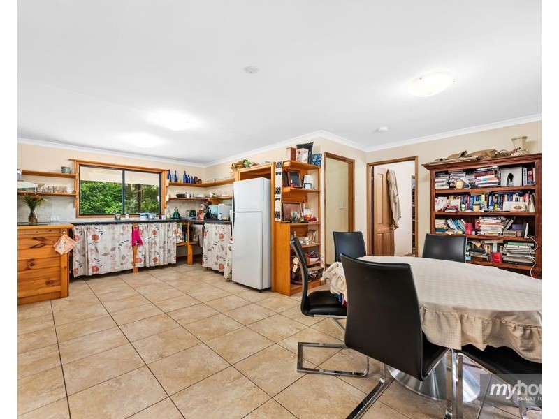 89 Castle Road, Cabarlah QLD 4352