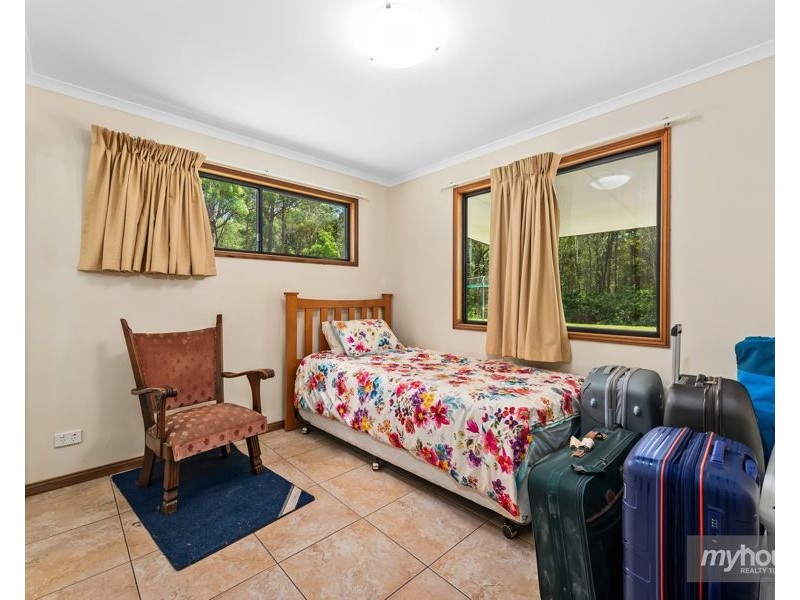 89 Castle Road, Cabarlah QLD 4352