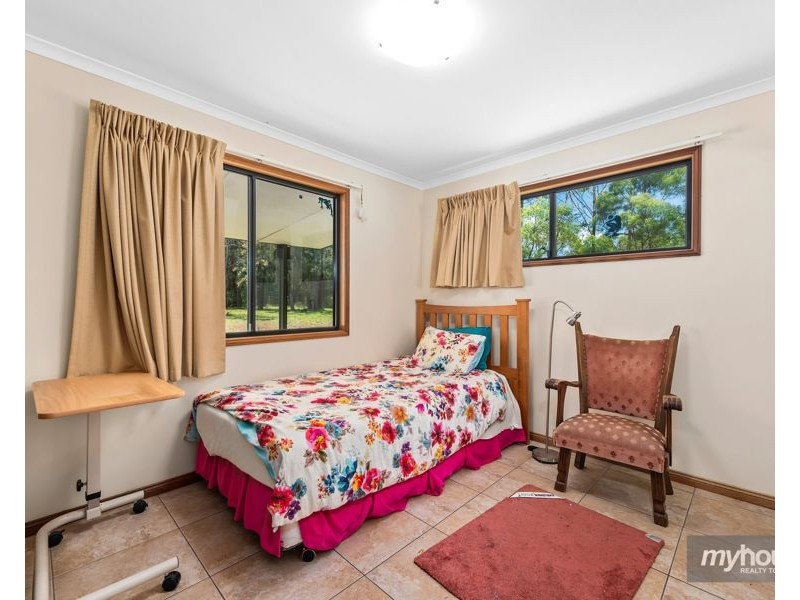 89 Castle Road, Cabarlah QLD 4352