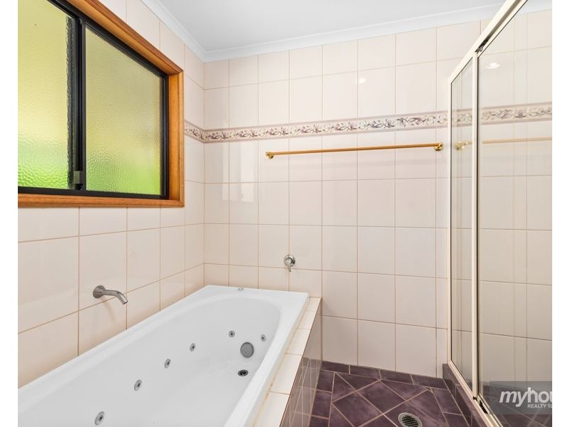 89 Castle Road, Cabarlah QLD 4352