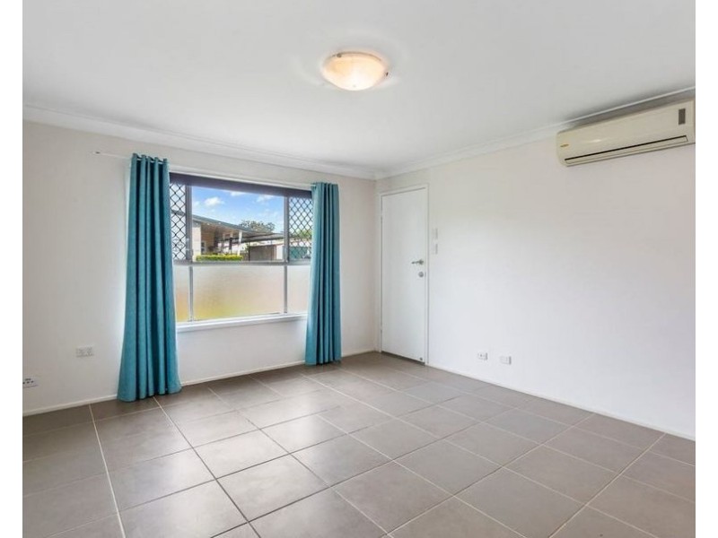 2/2 Doncaster Street, Newtown QLD 4350