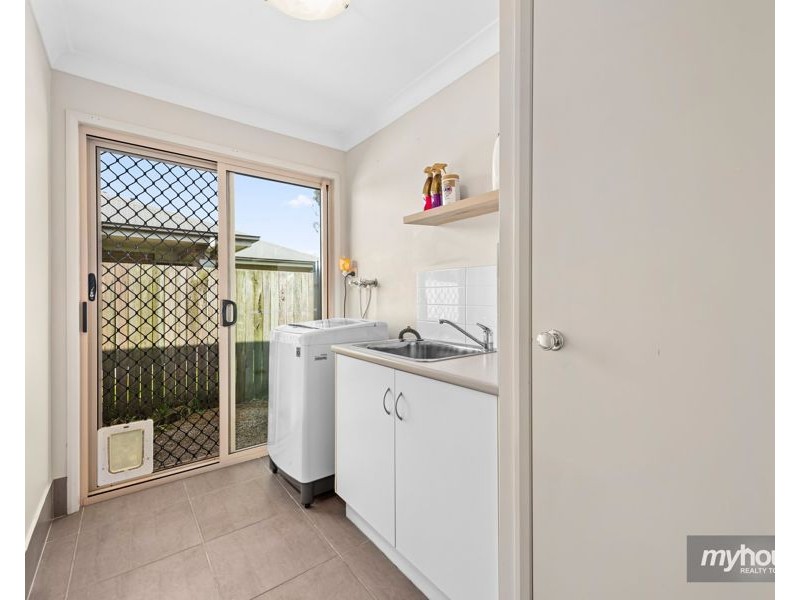 53 Sunset Drive, Glenvale QLD 4350