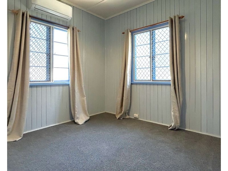 13 Perry Street, Harlaxton QLD 4350