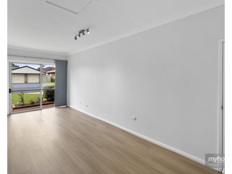 9 Chilla Street, Harristown QLD 4350