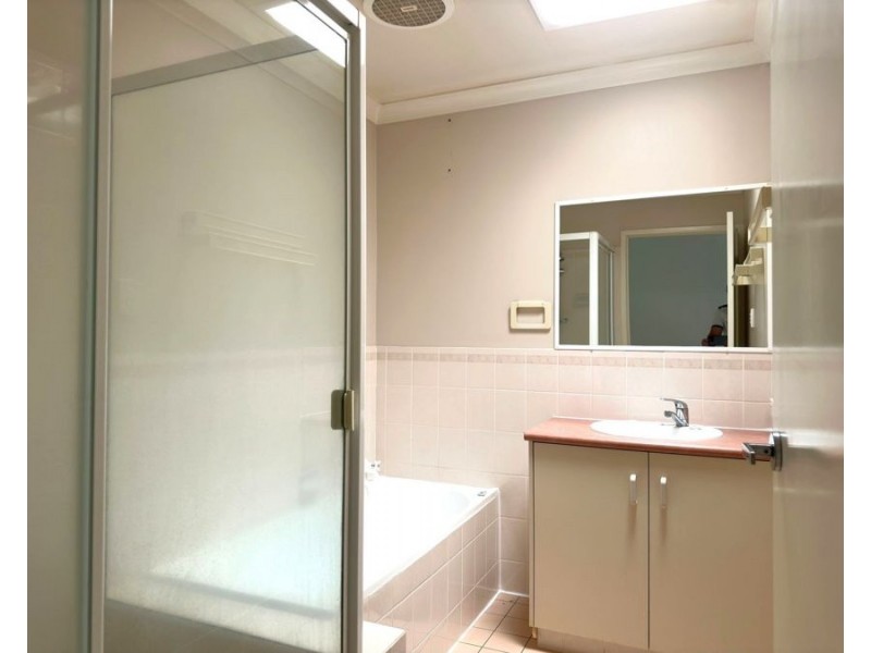 1/6 Mannuem Court, Rangeville QLD 4350