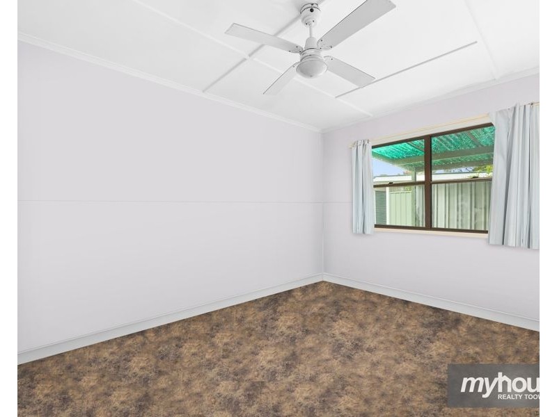 2 Kirklees Street, Newtown QLD 4350
