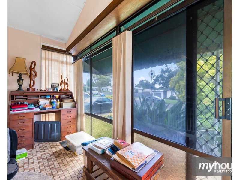 2 Kirklees Street, Newtown QLD 4350