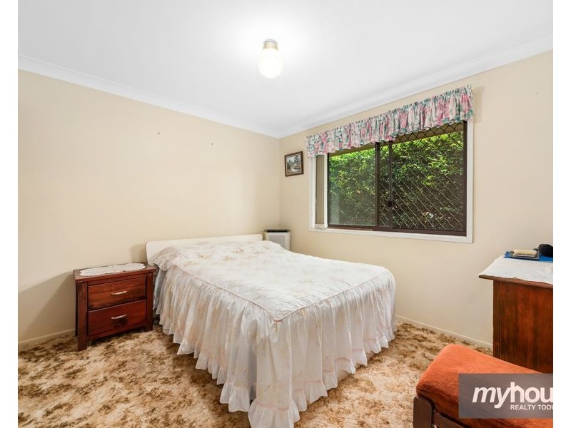 22 Hinkler Crescent, Wilsonton QLD 4350