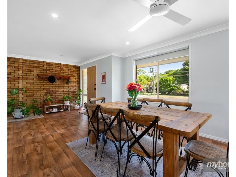 18 Stewart Street, Withcott QLD 4352