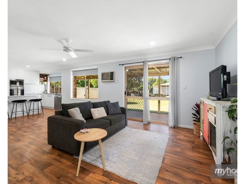 18 Stewart Street, Withcott QLD 4352