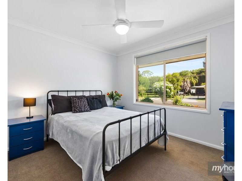18 Stewart Street, Withcott QLD 4352