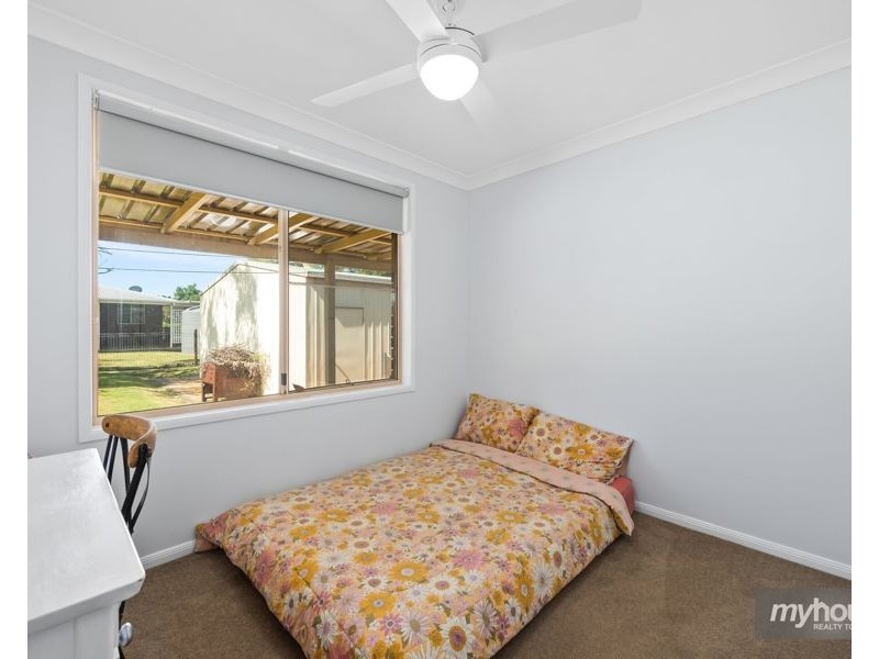18 Stewart Street, Withcott QLD 4352