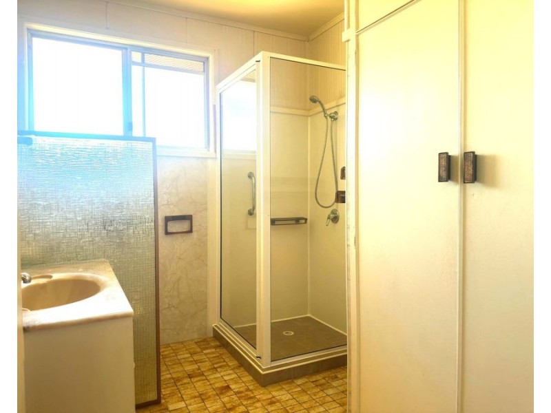 6 Trousdell Court, Rockville QLD 4350