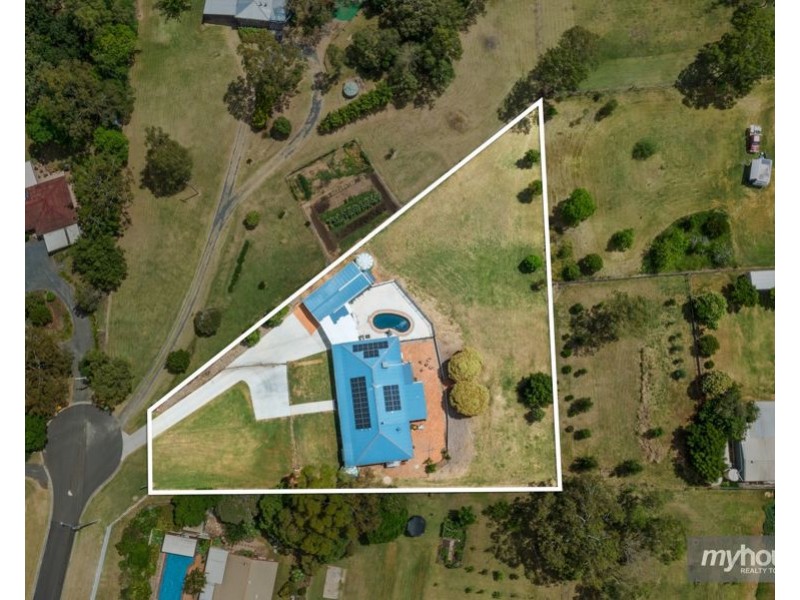 9 Sylvan Court, Glenvale QLD 4350
