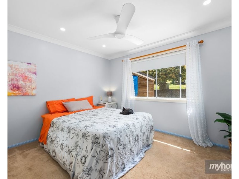 9 Sylvan Court, Glenvale QLD 4350