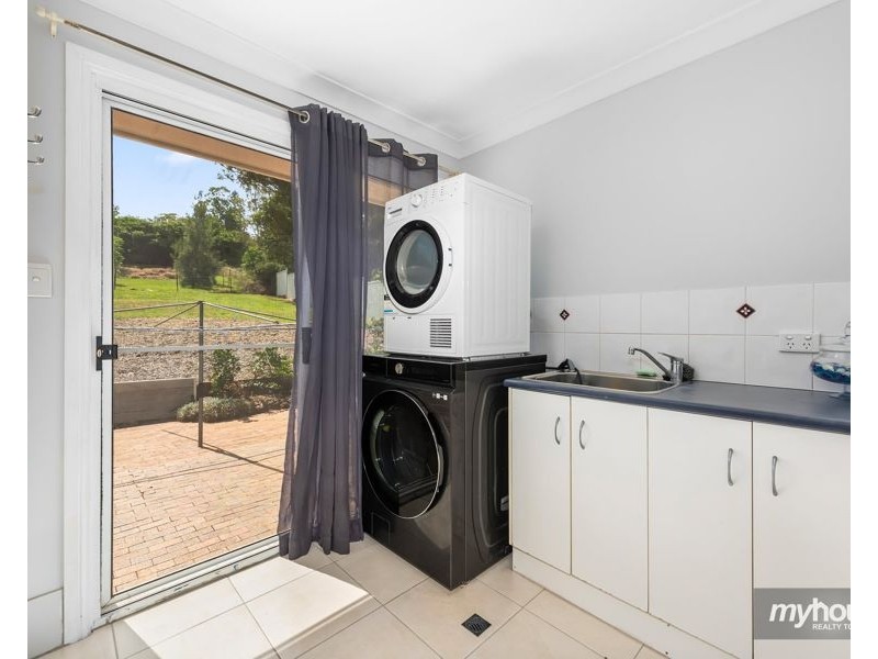 9 Sylvan Court, Glenvale QLD 4350