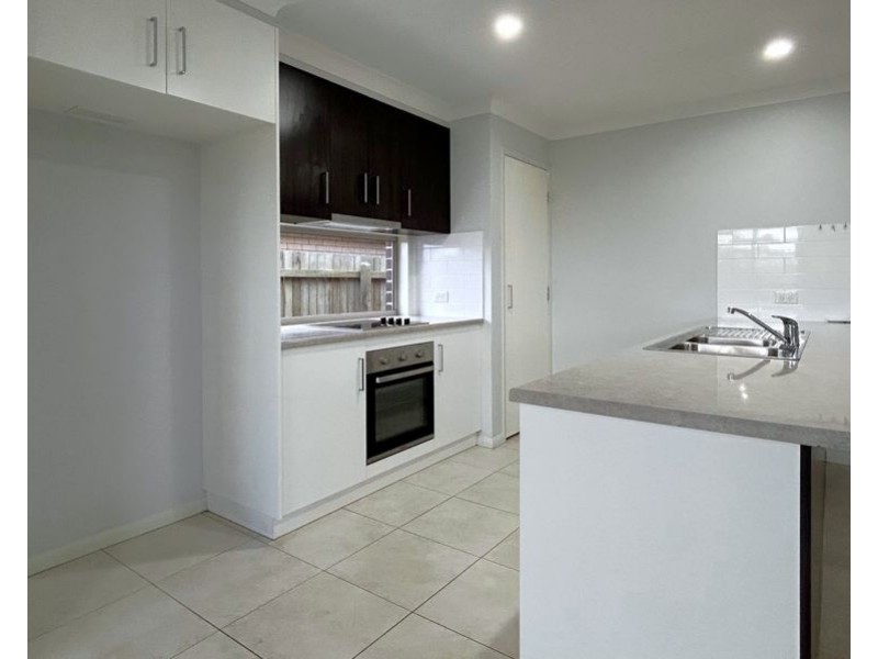 115 Entabeni Drive, Kearneys Spring QLD 4350