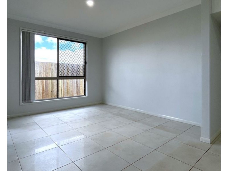 115 Entabeni Drive, Kearneys Spring QLD 4350