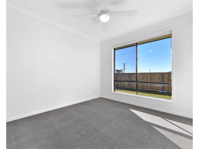 2/51 Crockers Road, Westbrook QLD 4350