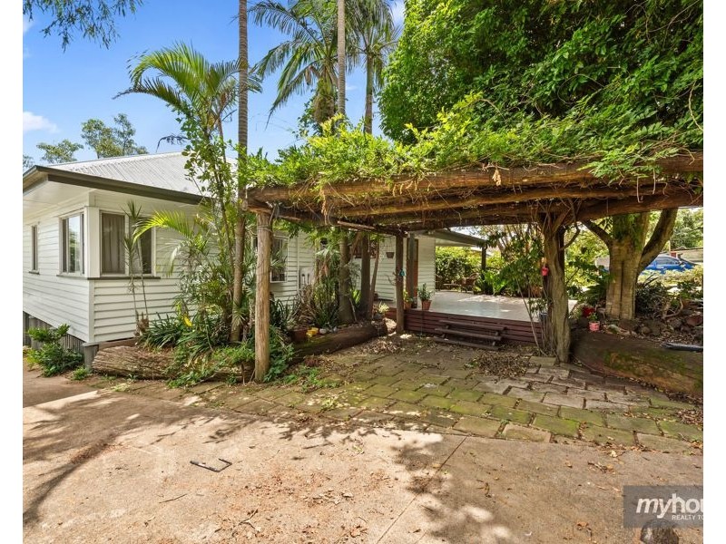 10 Yeates Street, Harlaxton QLD 4350