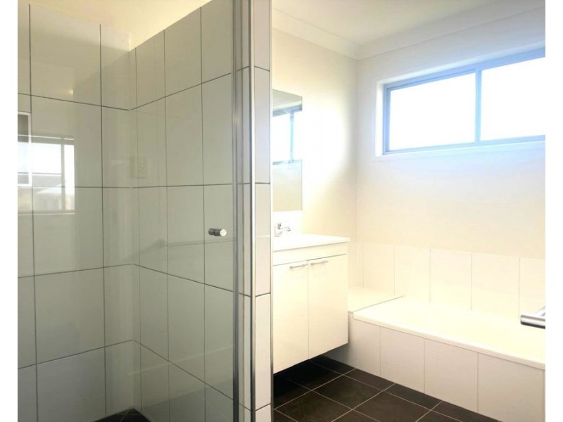 7 Brangus Street, Harristown QLD 4350
