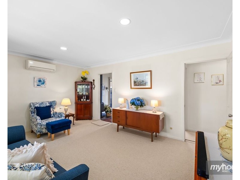 39 Croxley Street, Harristown QLD 4350