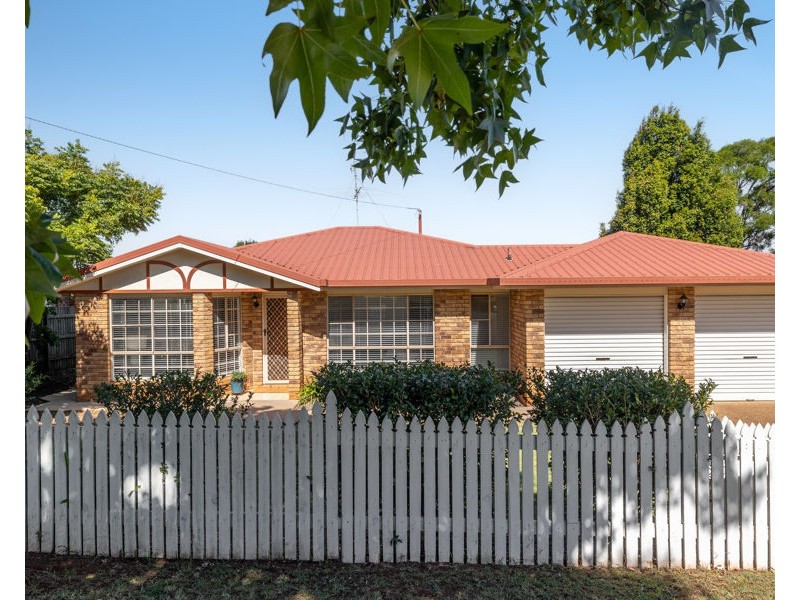 172 Ramsay Street, Centenary Heights QLD 4350