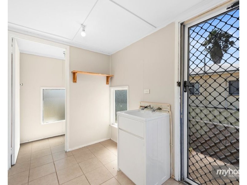 53 York Street, Oakey QLD 4401