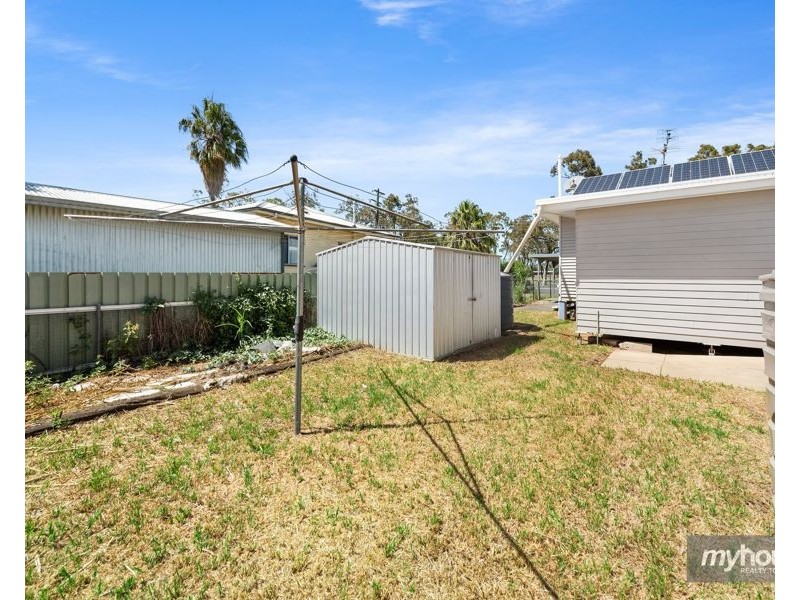 53 York Street, Oakey QLD 4401