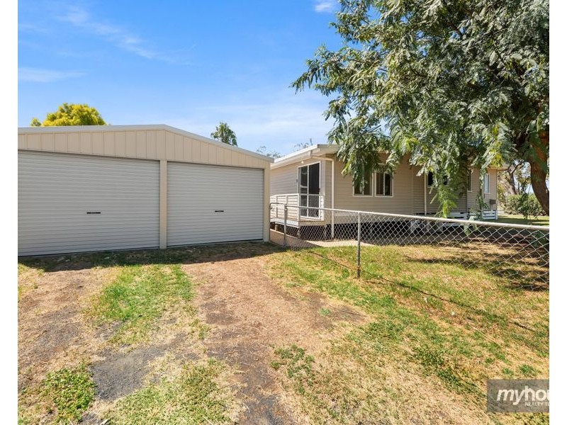 53 York Street, Oakey QLD 4401