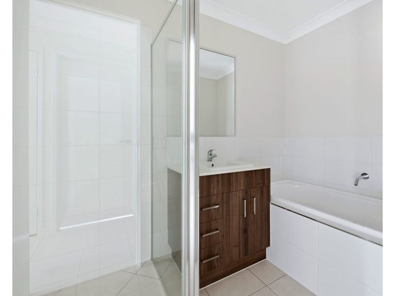 2/68 Shelby Street, Glenvale QLD 4350