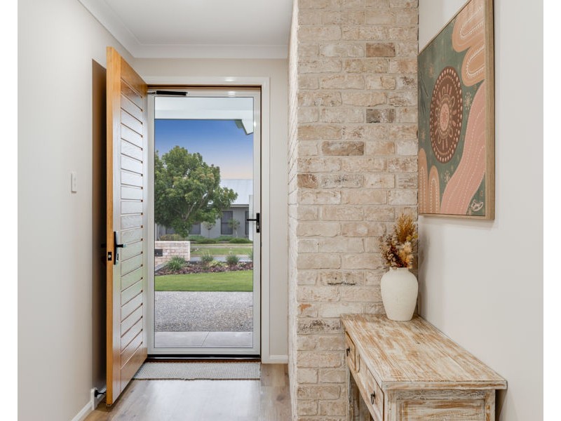 42 Hancock Circuit, Kleinton QLD 4352