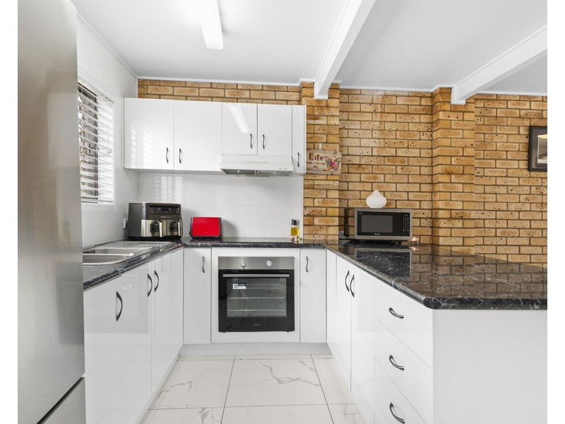 2/329a Alderley Street, South Toowoomba QLD 4350