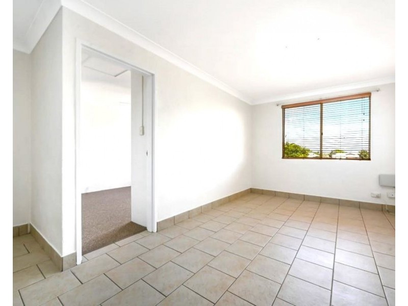 13/9 Uniplaza Court, Kearneys Spring QLD 4350