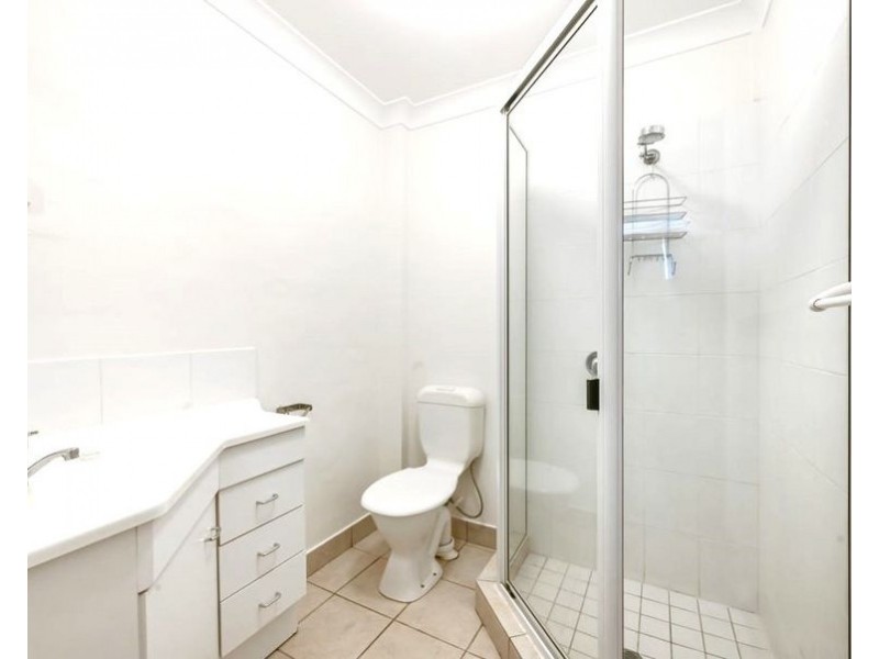 13/9 Uniplaza Court, Kearneys Spring QLD 4350