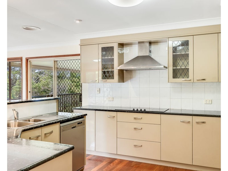 1 Strong Street, South Toowoomba QLD 4350
