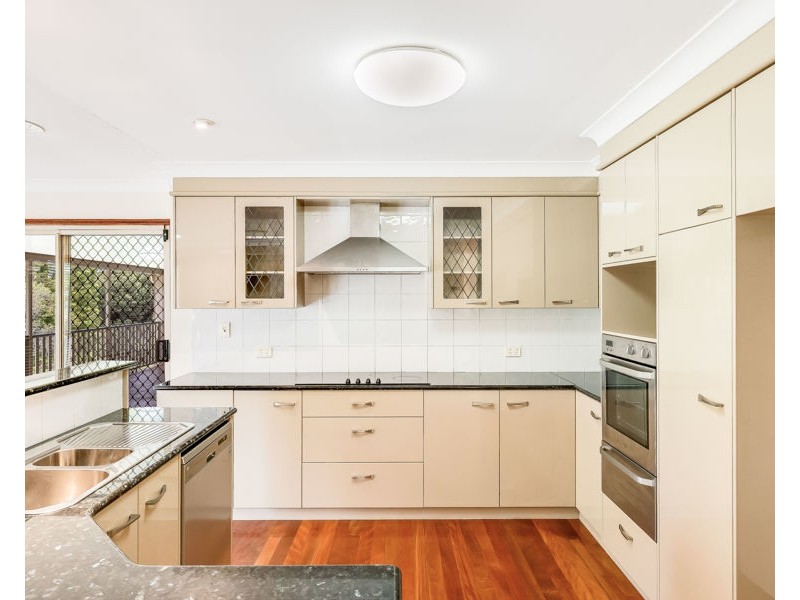 1 Strong Street, South Toowoomba QLD 4350